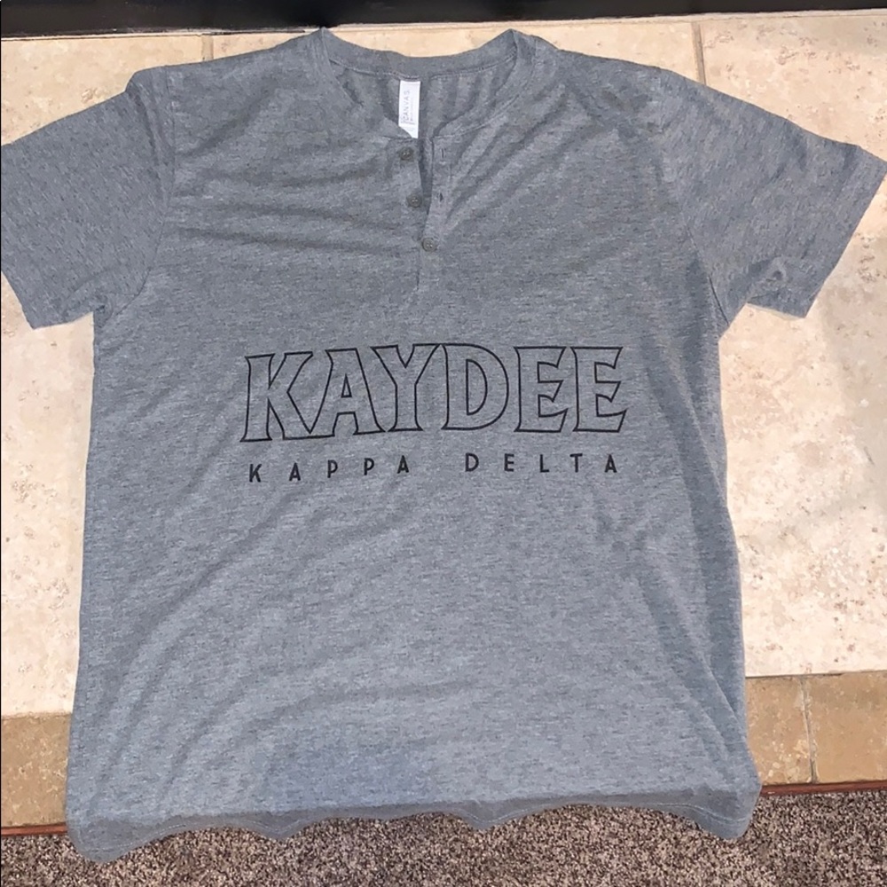 GRAY SHORT SLEEVE BASEBALL TEE KAYDEE KAPPA DELTA